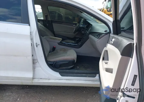 2016 Hyundai Sonata Se from USA, damaged, VIN 5NPE24AF2GH358868